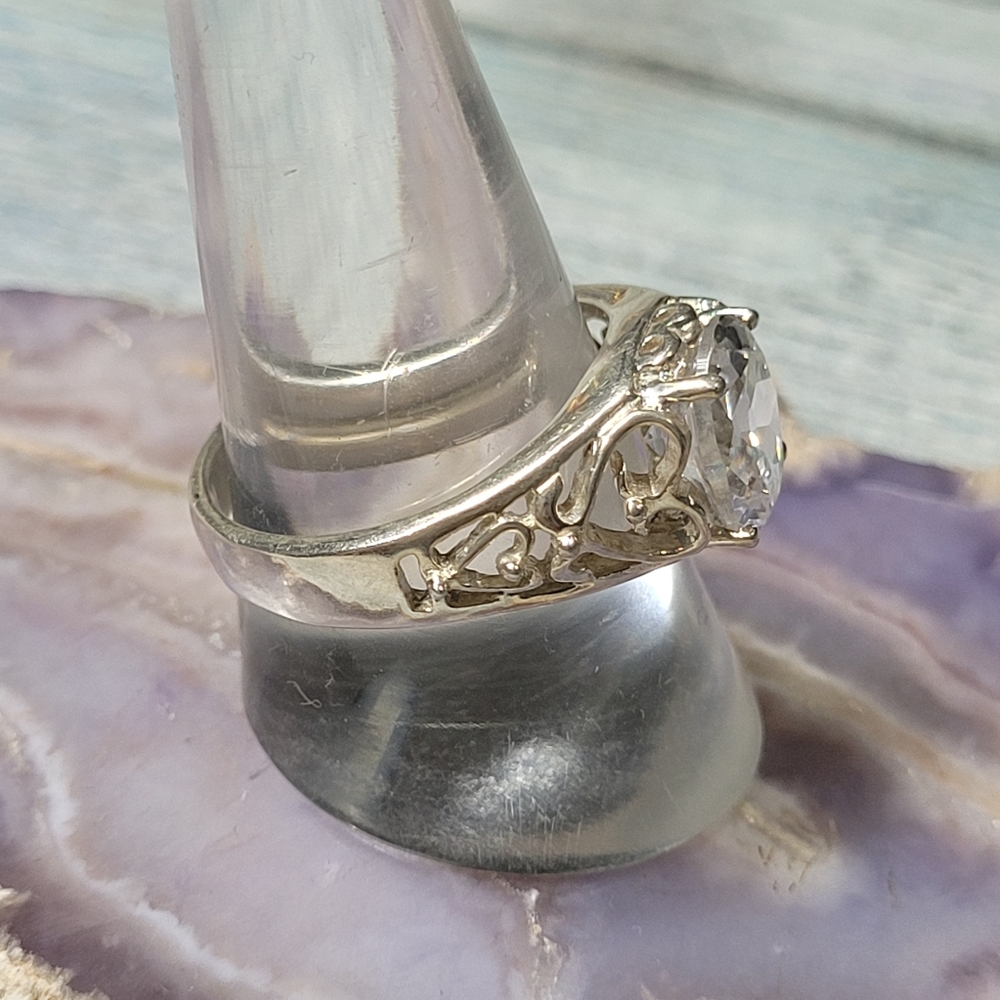 AVON Elegant Silver Women's Ring - Picture 7 of 9